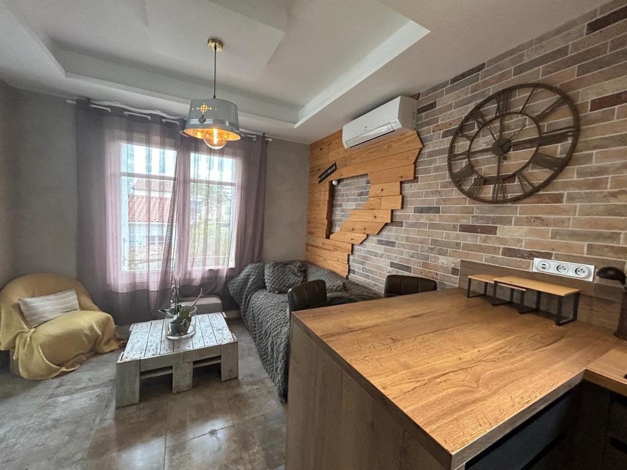 Comme A La Maison Narbonne Eksteriør bilde